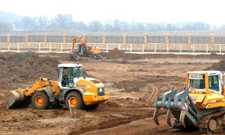 Планировка участка бульдозером в Норильске от 922 руб. Цены за м2 - 2Землекопа-Нрл